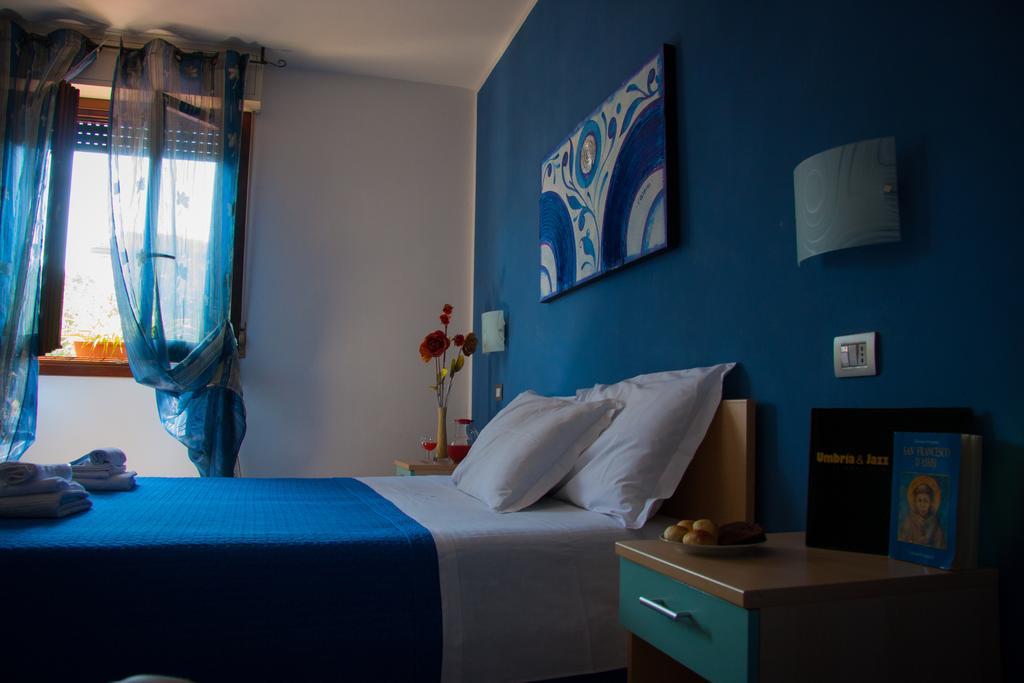 P&P Assisi Camere Bastia Umbra Pokoj fotografie
