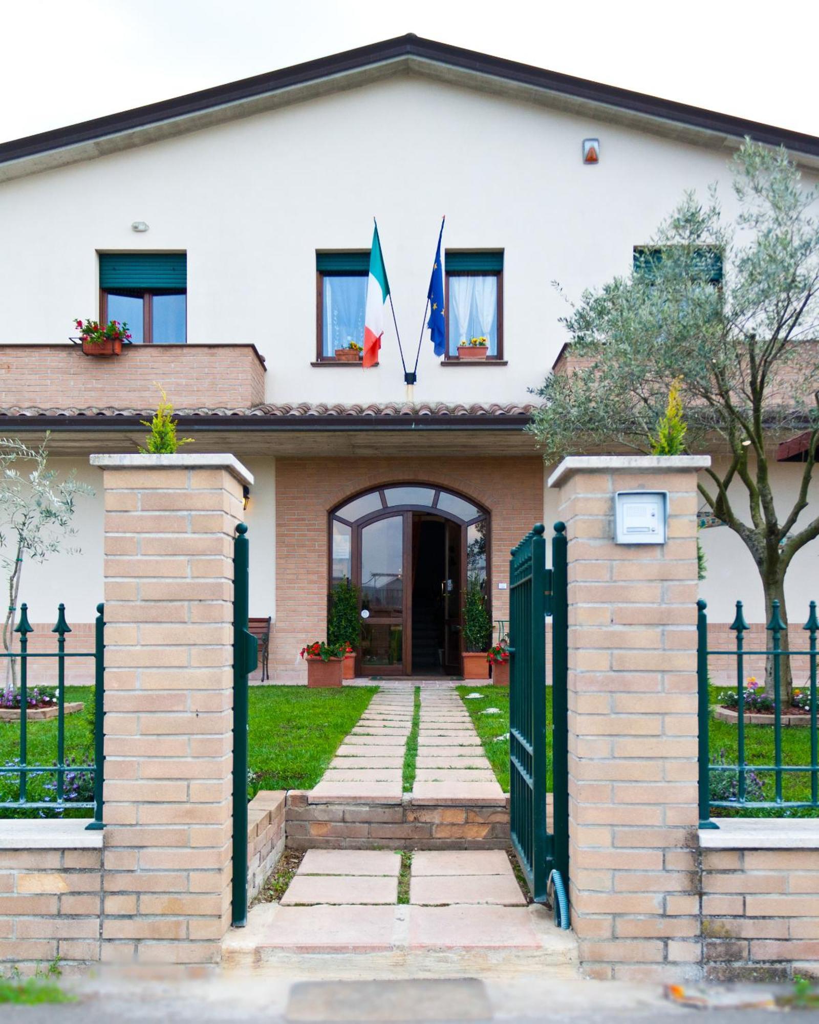 P&P Assisi Camere Bastia Umbra Exteriér fotografie